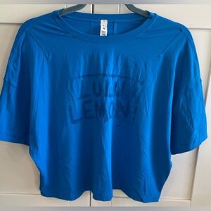 LULULEMON SIZE 8 Abrasion Resistant Training TOP TEE  Ed Curtis Poolside  GREAT!
